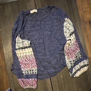 Peach Love California Knit Paisley Patterned Sleeve Blue Long Sleeve Top